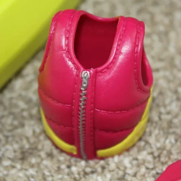 Liv Doll Making Waves Kayak Paddle Life Jacket Set Toy Lot Spin Master 2011 RARE - Picture 2 of 5